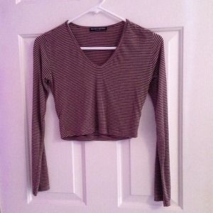 Brandy Melville Long Sleeve Crop Top