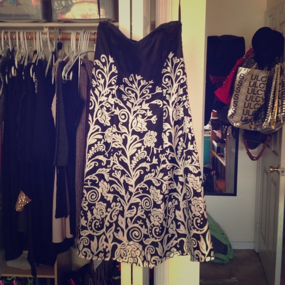 White House Black Market Strapless Formal Dress