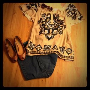 ❌SOLD❌ Silk MK Gold Top