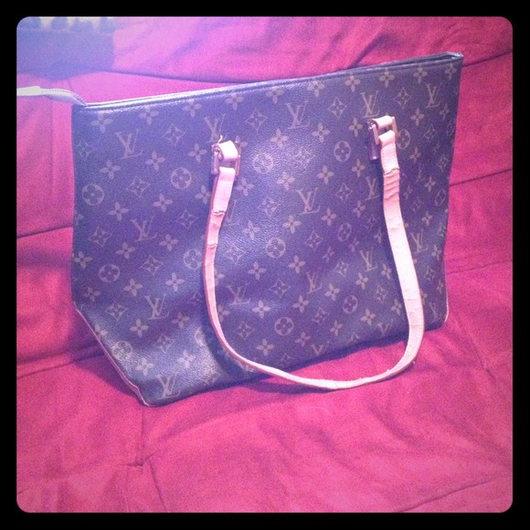 AUTHENTIC Louis vutton !used!