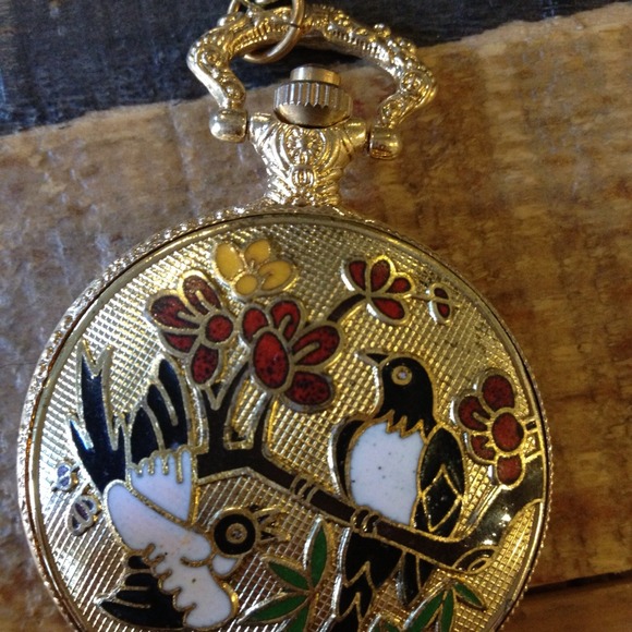 SOLD IN BUNDLE 🎉HP🎉 Watch necklace - Picture 2 of 4