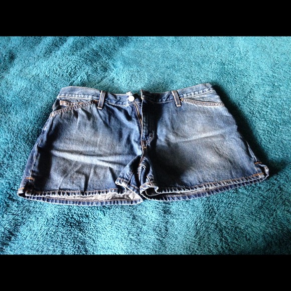SOLD: Like New GAP Denim Shorts