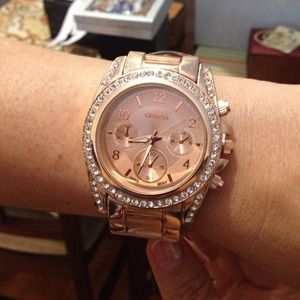 Brand new fashion watch rose gold