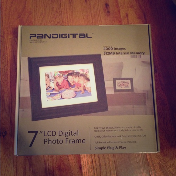 Digital photo frame