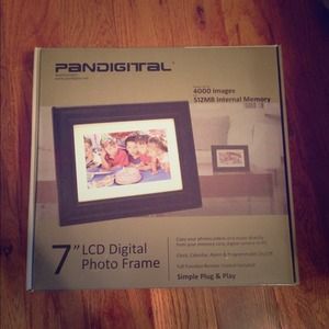 Digital photo frame