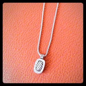 BNWT Silver Pendant Necklace