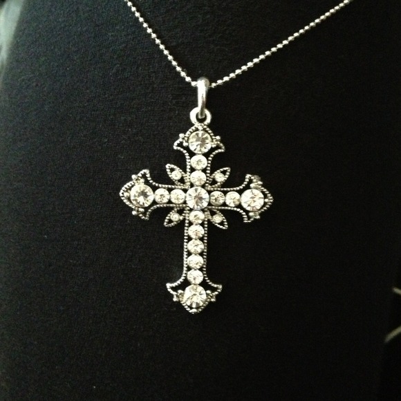 Silver Cross necklace~PRICE REDUCED