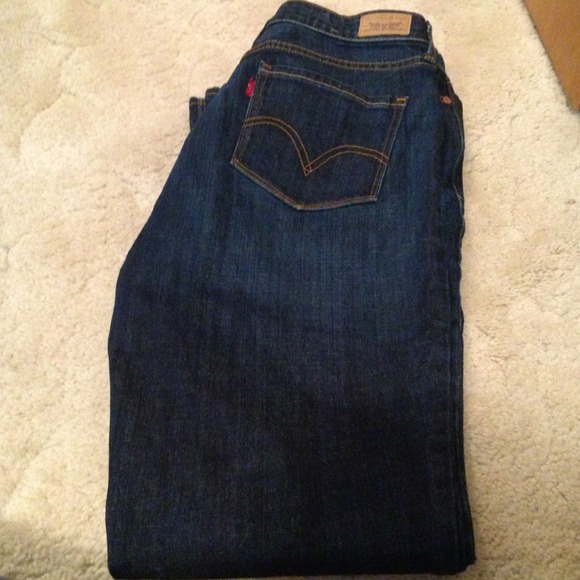 Levi perfect waist 525 boot cut jeans