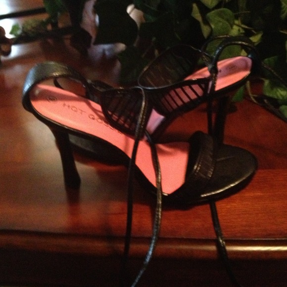 Shoes - Picture 2 of 2