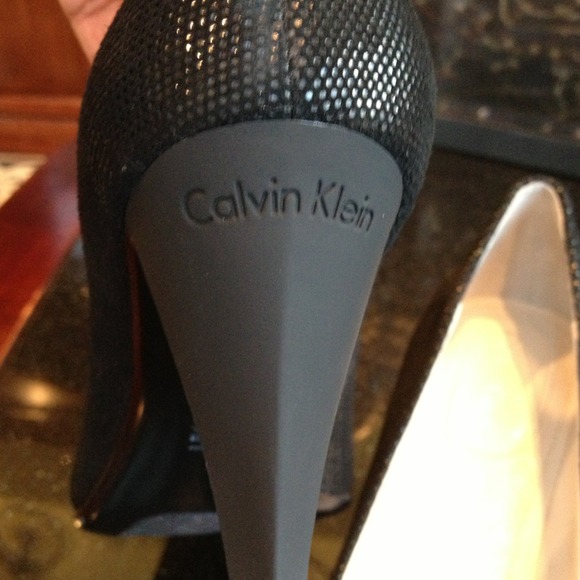 Shoes - Picture 3 of 3