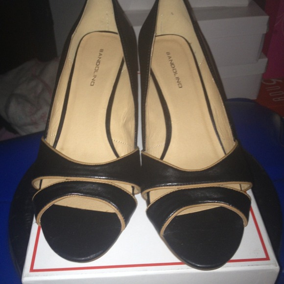 Nice comfortable wedge shoe