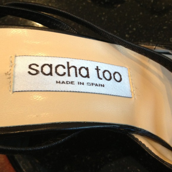 Shoes - Picture 2 of 3