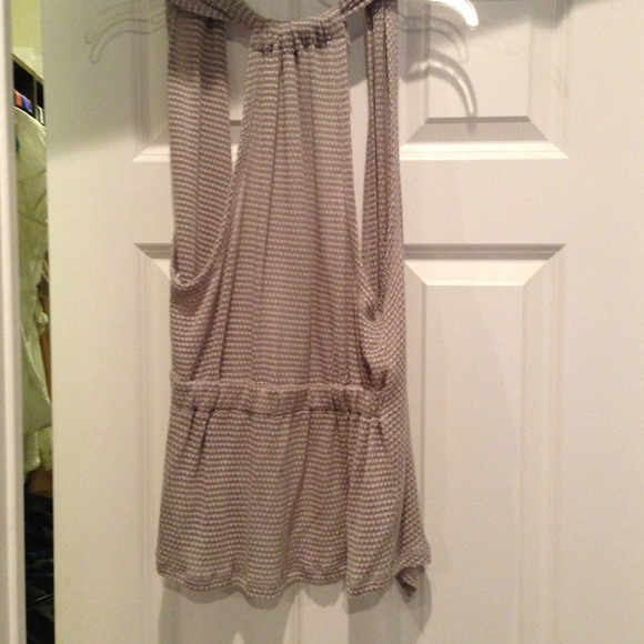 ☀️sold☀️Sleeveless flyaway/ vest - Picture 2 of 2