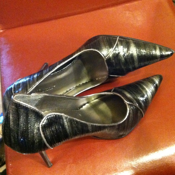 Black shoes with silver lines. Like New