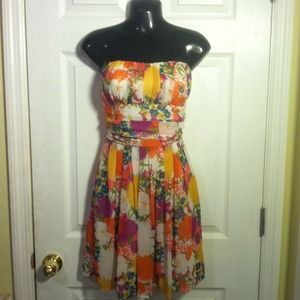 ON HOLD!!! Bundled Floral Dress w/red LC wallet!