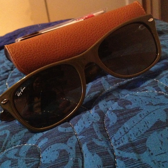 Newly REDUCED! Ray-Bay sunglasses in green frame!
