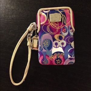 Coach poppy wristlet