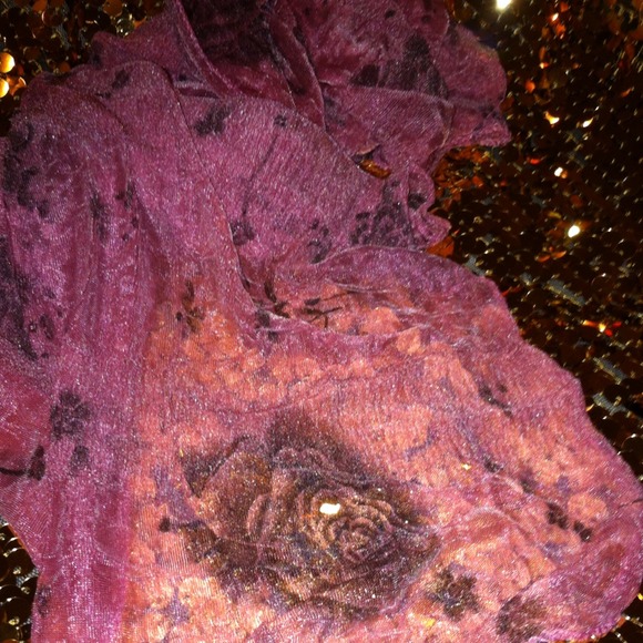Mauve Rose Spring Scarf - Picture 2 of 3