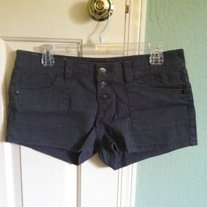 Cute grey/green shorts