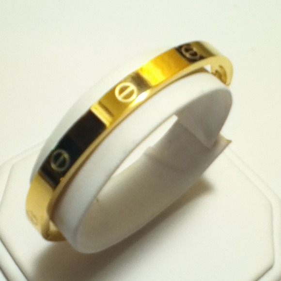 New Gold Love Bracelet