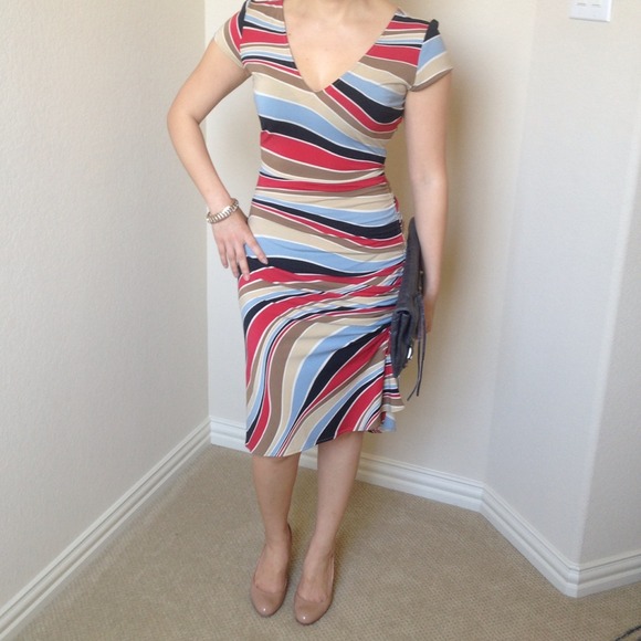 ❤❤❤SOLD❤❤❤BCBG multicolored with side ties - Picture 2 of 4