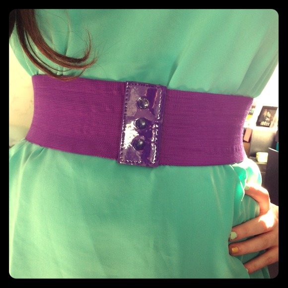 💜 Simple Purple Buttoned Waist Belt 💜