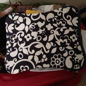 Laptop case by brand BUILT