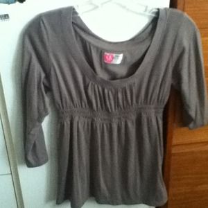 Plain half sleeve top