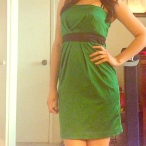 Elegant green dress!