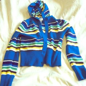 Cropped-length striped sweater with hood