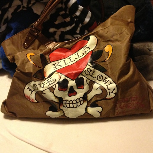 Ed Hardy gold bag - Picture 1 of 2