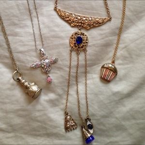 ✨Bundle! Jewelmint, cupcake necklaces
