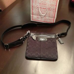 Reduced...Authentic Coach black cross body purse