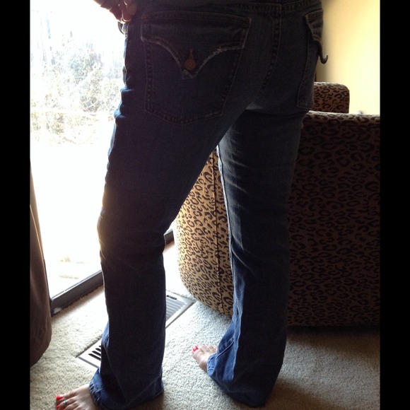 Sold - Picture 3 of 3