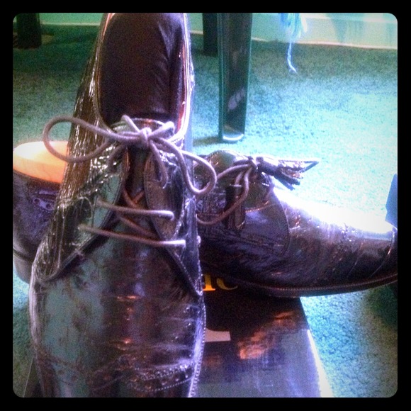 Genuine Gator Men's black Tie Up shoes. - Picture 1 of 1