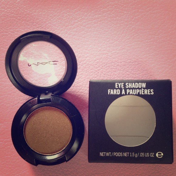 🚩SOLD🚩 Eyeshadow