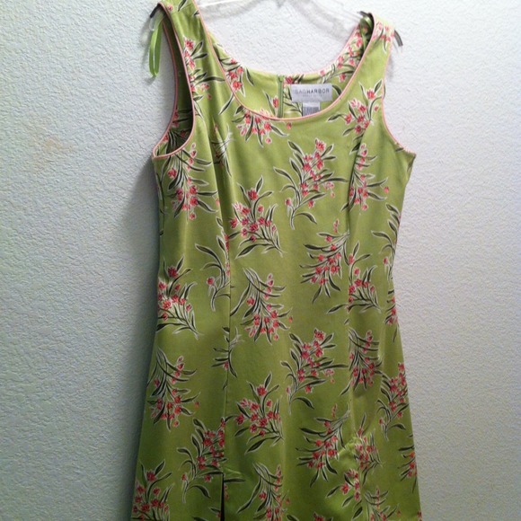Sag Harbor Pink/green floral sleeveless dress.