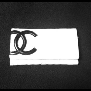Non-Authentic Chanel white wallet