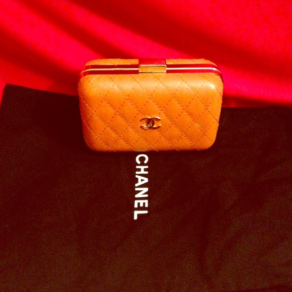 Chanel clutch