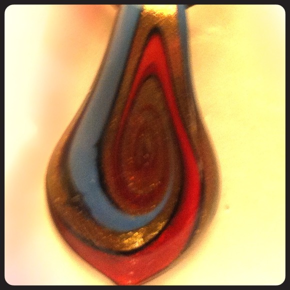 Teardrop shape necklace