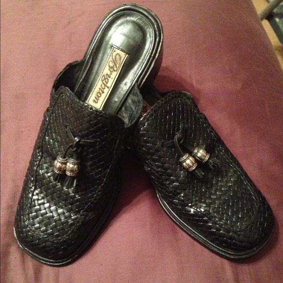 BRIGHTON Shoes - SOLD🎉🎉🎉🎉🎉🎉🎉🎉🎉🎉🎉🎉🎉🎉🎉Brighton Shoes!!