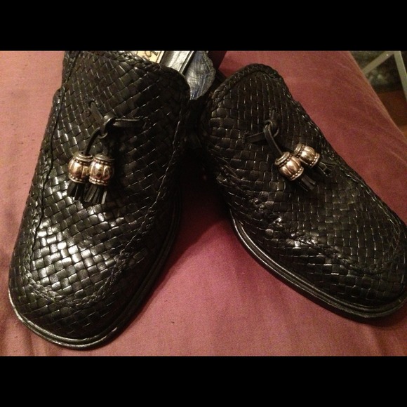 SOLD🎉🎉🎉🎉🎉🎉🎉🎉🎉🎉🎉🎉🎉🎉🎉Brighton Shoes!! - Picture 2 of 3