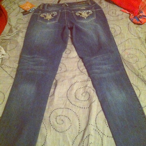 Dereon jeans - Picture 1 of 3