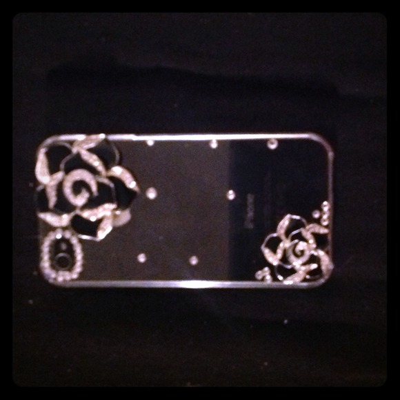 Bling iPhone 4/4S case black flower