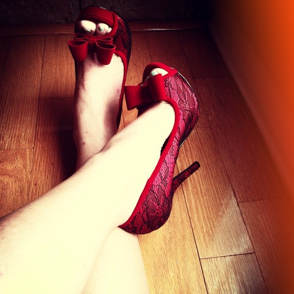 Shoes - SALE Red Black Lace Pumps + Faux Suede Bows