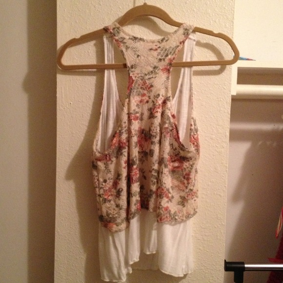 Cute Racerback Top - Picture 2 of 2