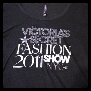 Victoria's Secret Fashion Show sleeping tee