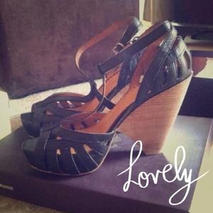 Lucky brand wedges