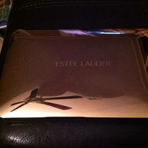 *reserve for anamshah* Estée Lauder compact