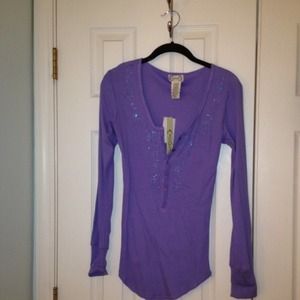 NWT size L periwinkle beaded top!